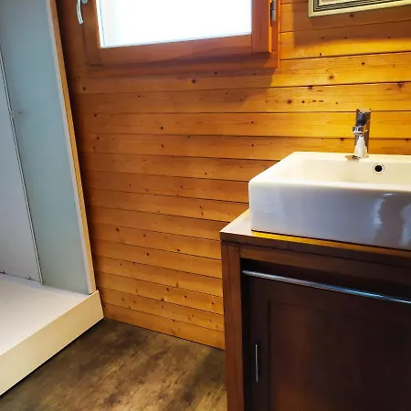 Les Portes Du Beaujolais Feriepark 4*